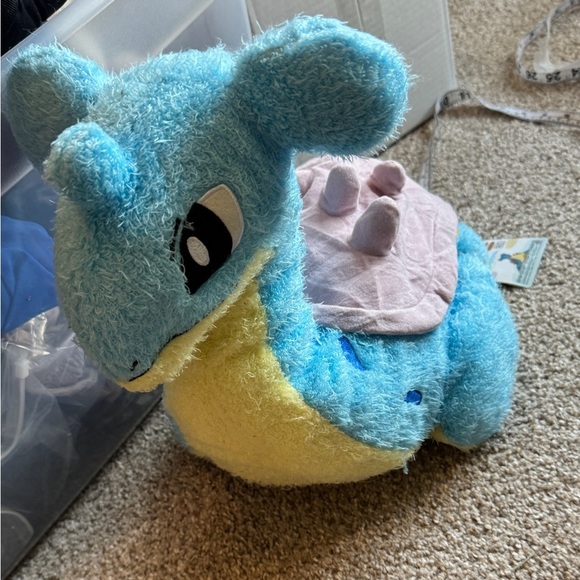 Pokémon Lapras Winking Plush Doll - Picture 4 of 10
